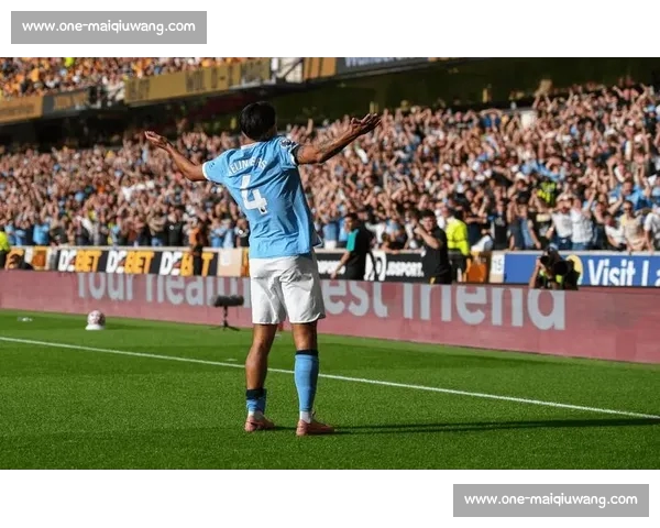 曼城世俱杯首战备战训练:新援谢尔基、赖因德斯合练亮相 曼城世俱杯首战备战训练:新援谢尔基、赖因德斯合练亮相