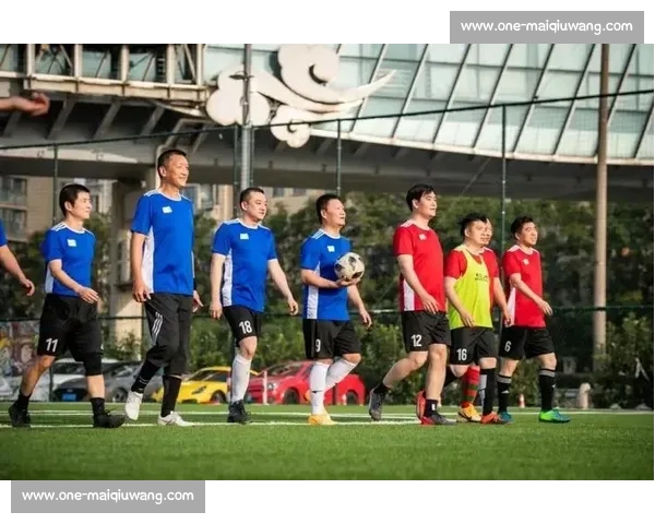 苏超赛场：热血足球与江南文化的激情碰撞